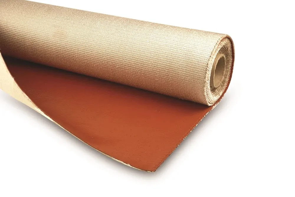 Hrubá tepelná ochrana vo forme rolky zo sklenenej tkaniny obojstranne pokrytá silikónom PYROBLANKET 96